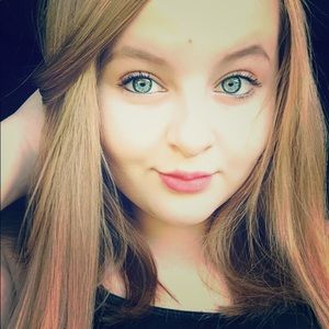 Meet your Posher, Ally